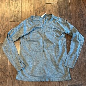Athleta gray long sleeve
